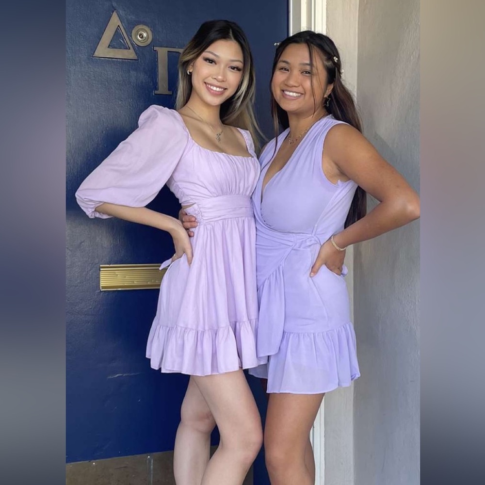 Lilac mini dress with ruffles, puff sleeve and tie waist